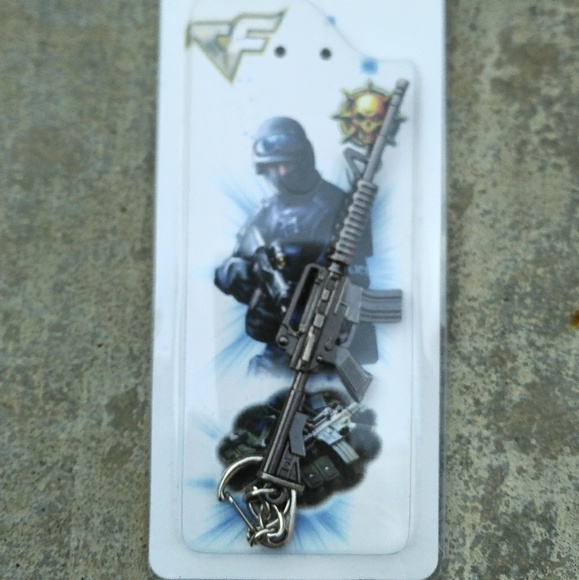 Modern warfare charm m16 keychains - Picture 1 of 1